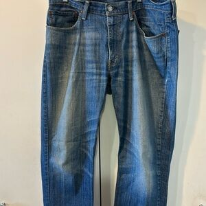 Levis 514 jeans